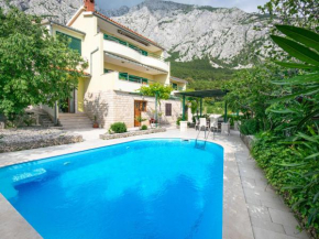 Holiday Home Drago by Interhome